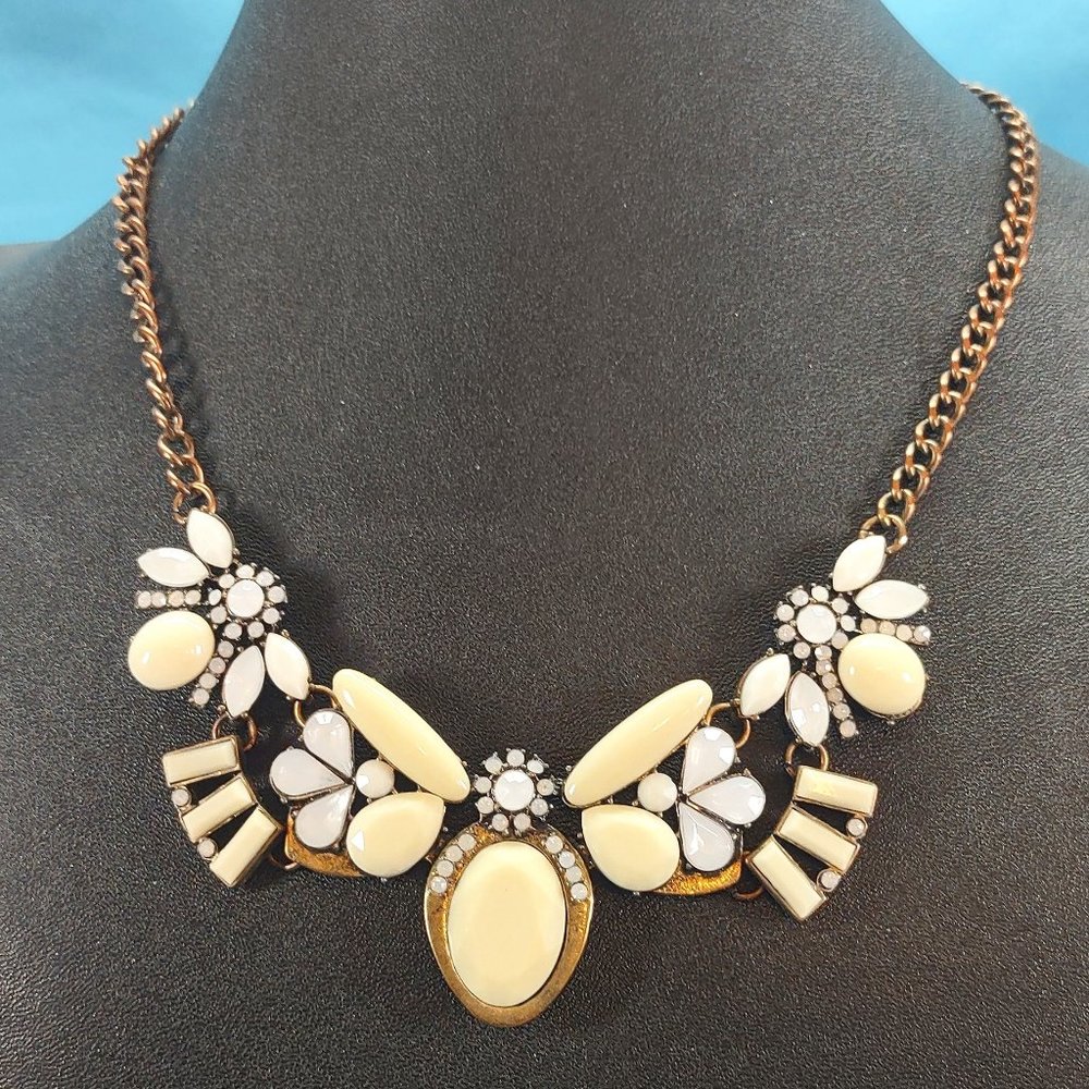Statement Necklace, 20 in. Ivory and Iridescent Tones, Copper tone chain EUC